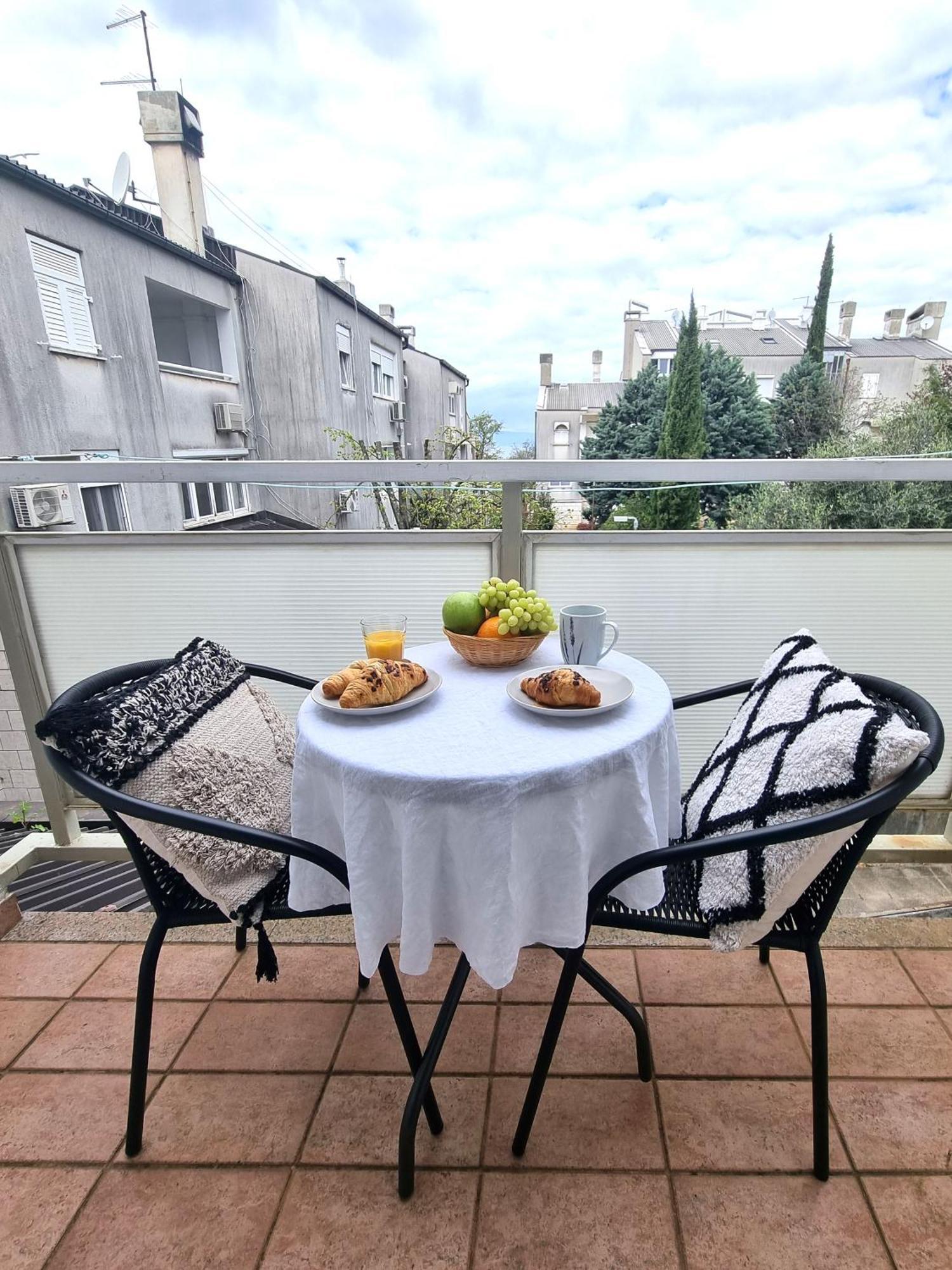 Apartment Sol Dolcevita Njivice Eksteriør bilde